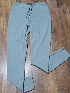 PINK Active Leggings With Tummy Control Size Medium (Green)